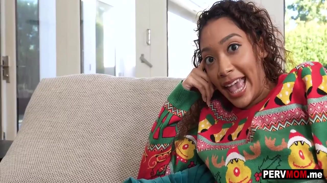 Shemale Porn Misty Stone And Sarah Lace In Black Stepmom And Stepdaughter Xmas 8 Min Free3DAdultGames