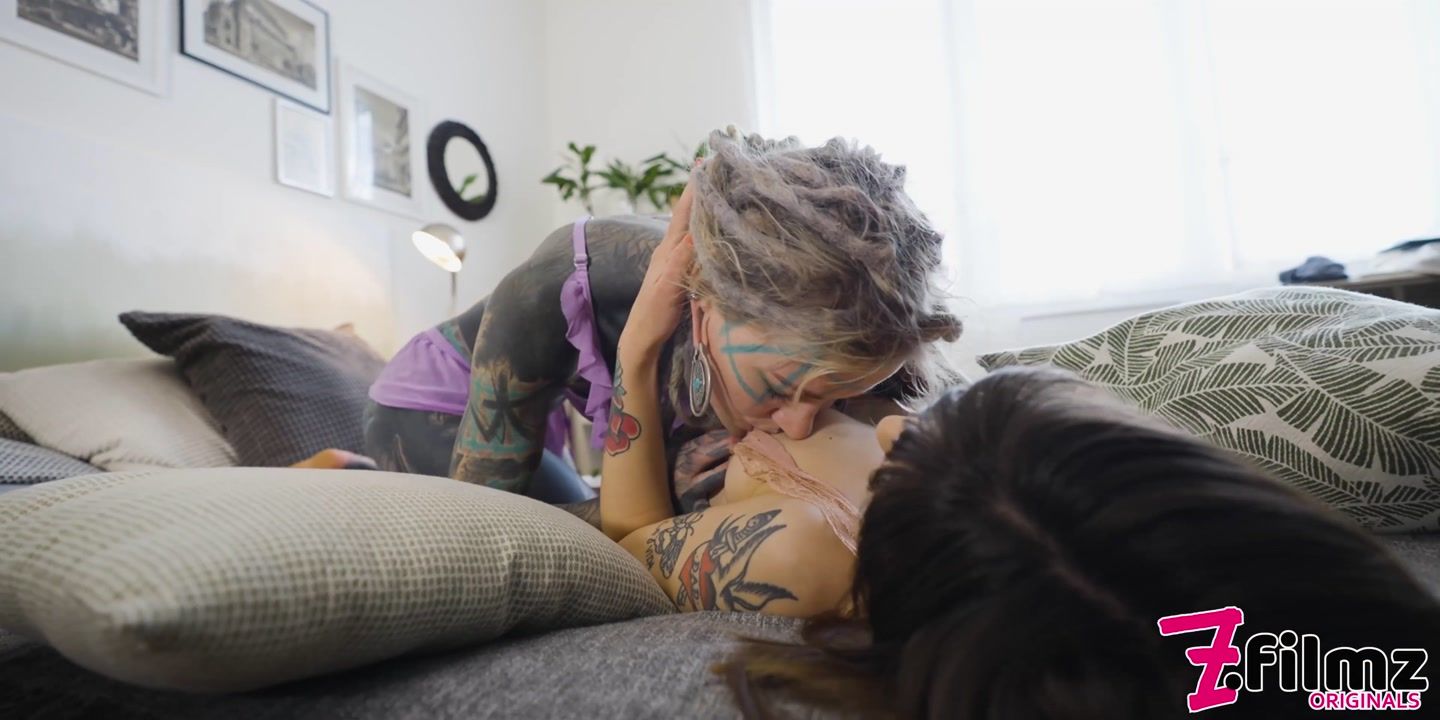 Porn Jizz Tattoo Lesbians Enjoy Anal Play And Practice Big Gapes - Atm, Big Dildo Dicksucking