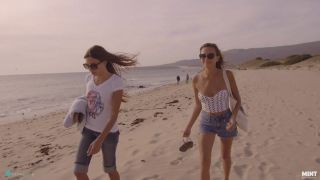 Tubent Meeting Talia Playa De Bolonia 2 - Sex Movies...