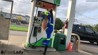 Linda Short Flexible Break At The Gas Station - Watch4Fetish HotShame