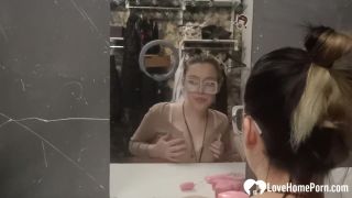 Madura Naughty beauty fingering herself in hardcore fashion Vporn