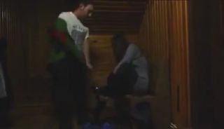 Everything To Do ... Junges Girl im Sauna Vorraum einfach gefickt Doggie Style Porn