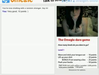 Les Angel plays my version of the Omegle game Puta