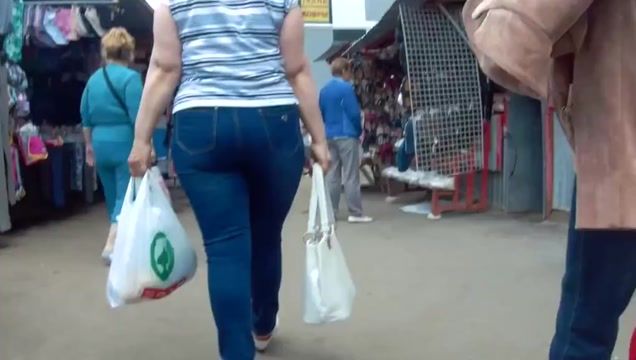 Amateur Asian Touch big booty milf in jeans Bucetuda