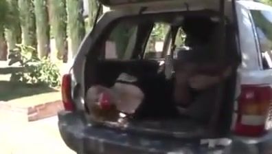 Body Massage Woman in car Dlouha Videa