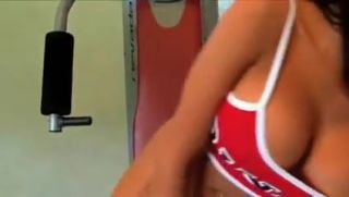 Thot Yasmine James Performs A Sexy Workout Public