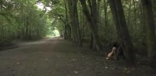 Oralsex Brave, Walk the pet Girl in the woods Sissy