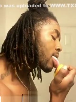 TruthOrDarePics Guy tongue fucking a peach Porn