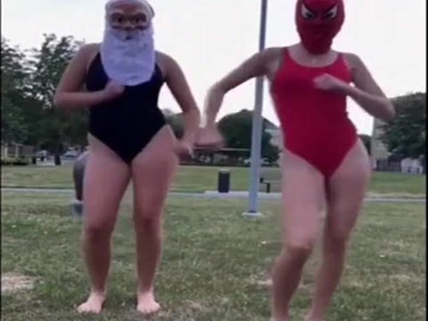 Real Amature Porn Female spidey and santa Huge Boobs - 1