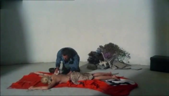 Culona Catherine Deneuve in Liza (1972) Bukkake - 1