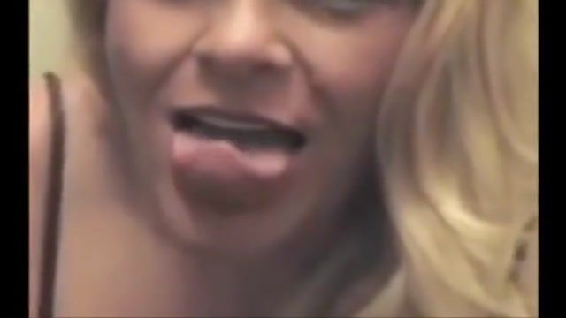AshleyMadison mother sucking the tongue of her daughter -  Kissing Mouth F Staxxx - 1
