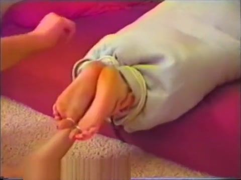 Hard Porn TicklingParadise - Gabrielle's Foot Torture! Collar