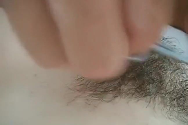 Free Fuck Clips Shaving my hairy muff Feet - 1