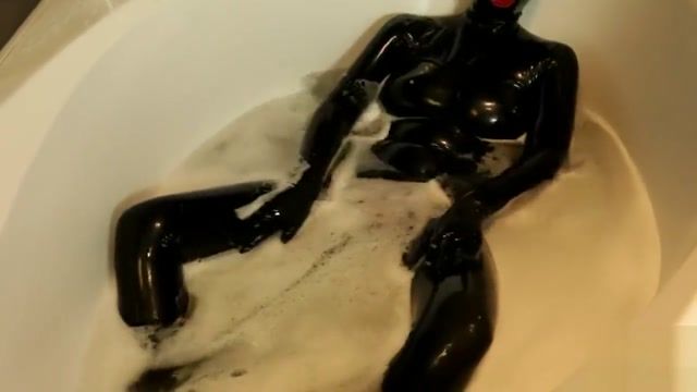 Horny took a bath in Latex Double - 1