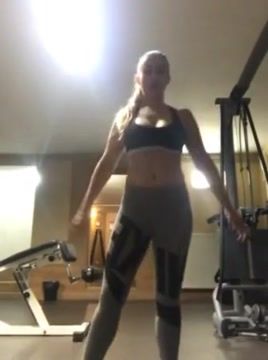 Amature Sex Hungarian babe in the gym Shemale Sex - 1