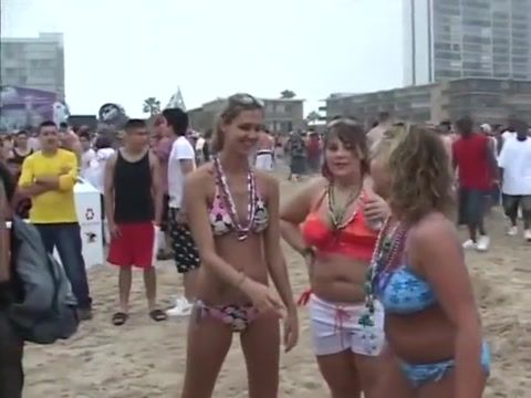 Ballbusting Girls Going Crazy South Padre - Part 3 Xxx video - 1