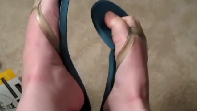 Chile Girl Showing off Her Flip Flops remixed Cam - 1