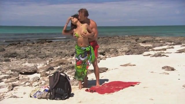 Amature Sex Tapes Fuking on the beach videox