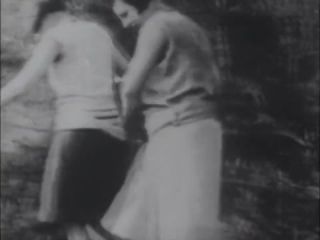 Red Erotica 1930 - La Cueillette Aux Champignons Tall