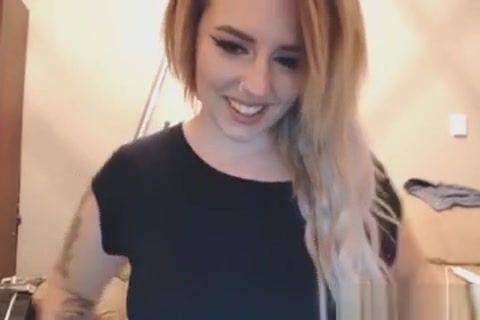 Lesbo Hottie Blonde Babe Masturbate Her Tight Pussy Prima