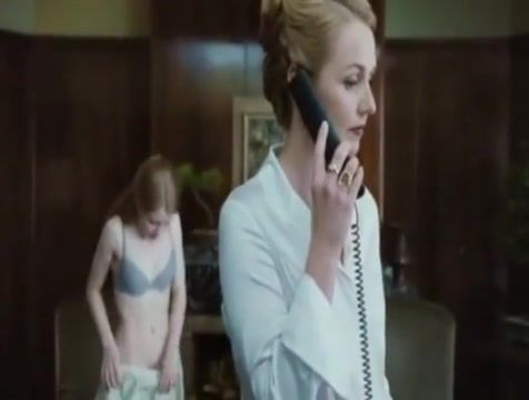 Thick Emily Browning Sexy Girl - 1