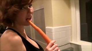 Assfuck mature milf anal with carrot Male