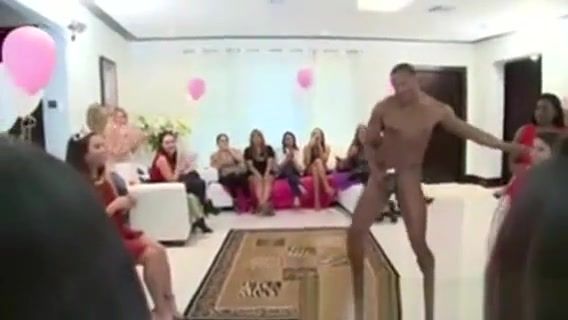 Gapes Gaping Asshole Group Of Amateur Party Babes Sucking Black Stripper Cock Hardcore Porno