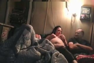 Shemale Porn Dirty talking bbw slut tries a spitroasting threesome with 2 weird guys Hot Women Fucking