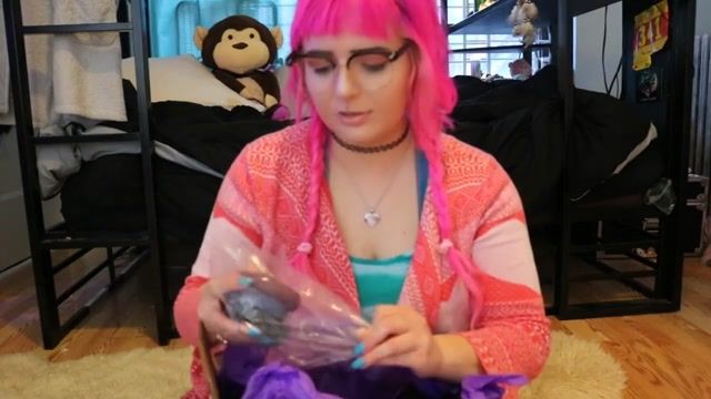 Vporn MASSIVE BAD DRAGON UNBOXING! (OLD VIDEO) Friend