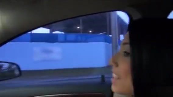 Gorda Hot Latina Mia Hurley Walks In The Street With Cum On Face Cavala - 1