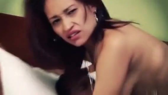 Abuse Santa Latina - Brunette Latina Gets Mouth Filled With Cum Twerking - 1
