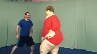Tori Black Tall Russian BBW with fat ass with cellulites gets dick down by little guy Muslima