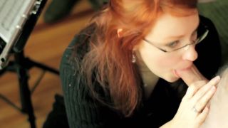 playsexygame Suceuse rousse FTVGirls