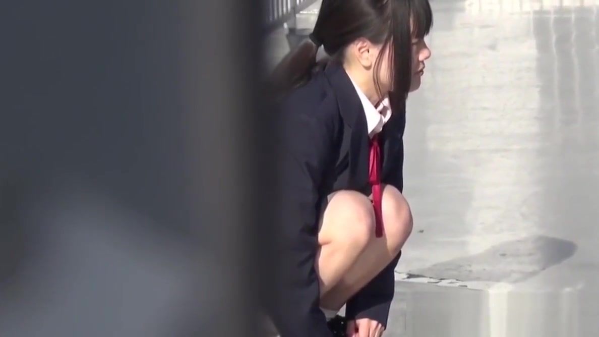 AxTAdult Japan students peeing DarkPanthera - 1
