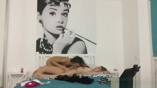 Closeups Attractive Lesbian Teens Eating Each Others Pussies High