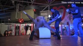 Hot Couple Sex Public Sex Show on the Stage Travesti