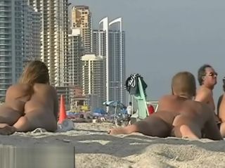 Bitch Spy nude cams on the beach get a lot of naked chicks Gonzo