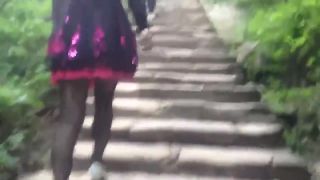 Coeds Chinese MILF in a Public Park Squirting