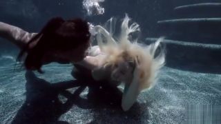Corrida Sex underwater 2 Porn