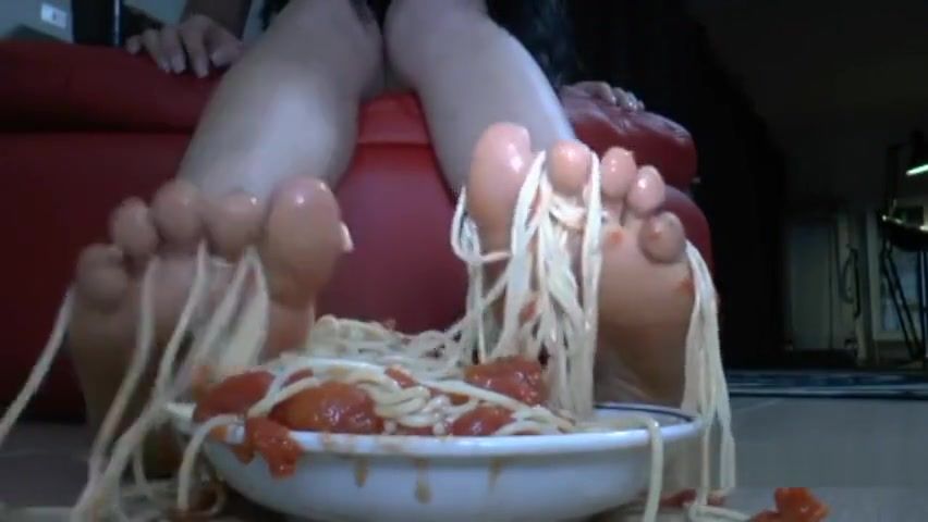 Male noodles feet Bubble Butt - 1