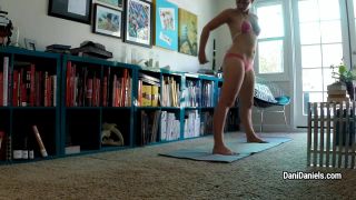 Tetas Dani Daniels - Naked Yoga Pussy Eating