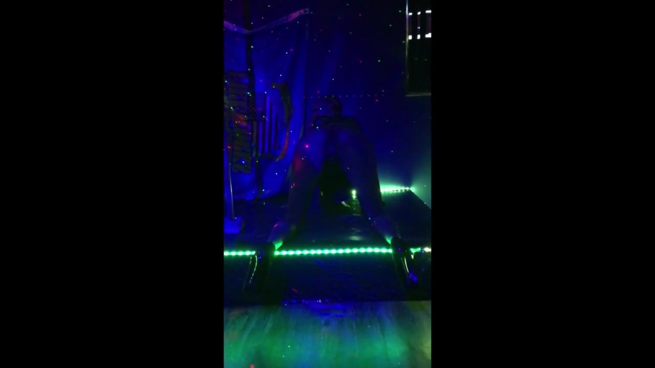 Perfect Porn FOUND STEPSISTER WORKING @ ATL STRIP CLUB-SO I FUCKED IN THE VIP +FACIAL Club - 1
