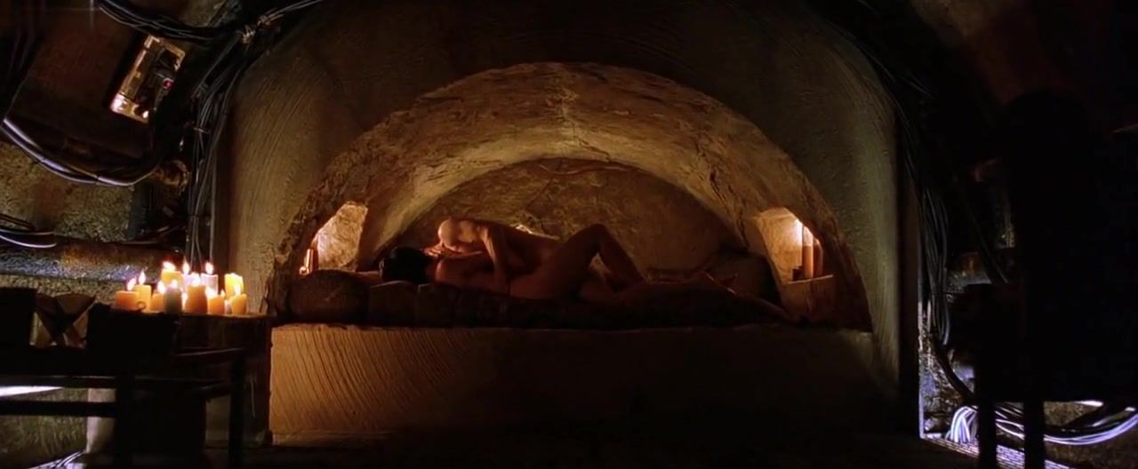 Hot Sluts Carrie Anne Moss,Monica Bellucci in The Matrix Reloaded (2003) Amateur - 1