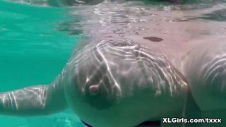 Celeb Underwater Floaters - Laddie Lynn - XLGirls Bubble Butt