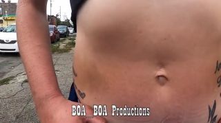 TXXX Belly Button Play With Tattoos Flaca